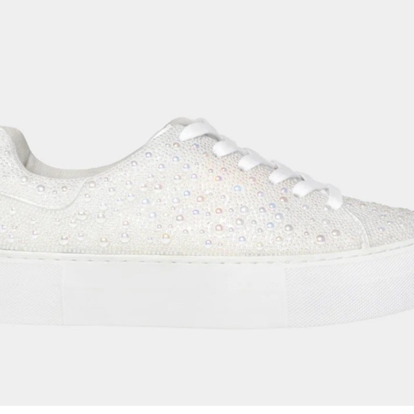 NEW IN BOX Betsy Johnson SIDNY all-over pearl platform sneaker! - Picture 6 of 6